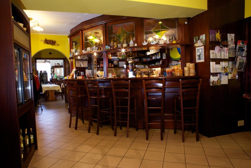 Altavilla Locanda E Tipica Trattoria Bianzone Exterior photo